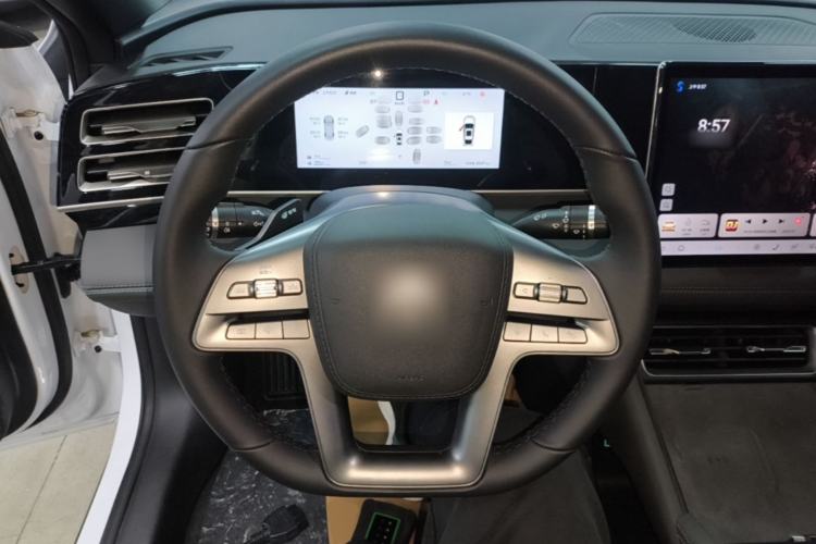 Used BYD Qin L 2025 DM-i Smart Drive 120KM Superior Model Steering Wheel