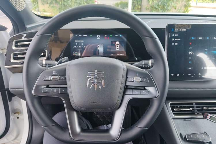 Used BYD Qin L 2025 DM-i Smart Drive 120KM Superior Model Steering Wheel