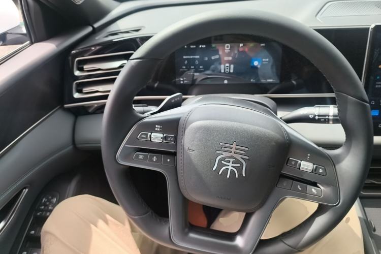 Used BYD Qin L 2025 DM-i Smart Drive 120KM Leading Model Steering Wheel