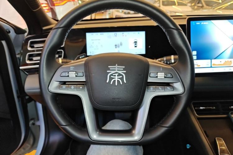 Used BYD Qin L 2025 DM-i Smart Drive 80KM Leading Model Steering Wheel