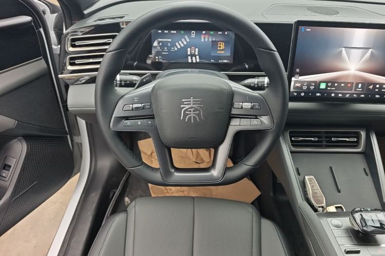 Used BYD Qin L 2025 DM-i Smart Drive 80KM Leading Model Steering Wheel