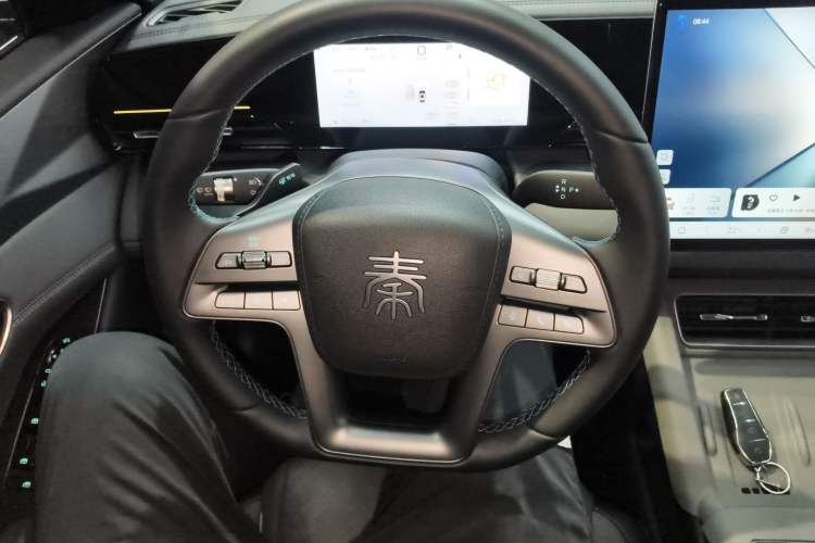 Used BYD Qin L 2025 EV 545KM Cloud Suspension Edition Steering Wheel