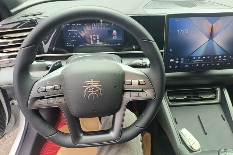 Used BYD Qin L 2025 DM-i Smart Drive 80KM Leading Model Steering Wheel