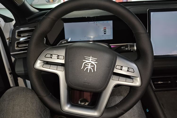 Used BYD Qin L 2025 DM-i Smart Drive 120KM Superior Model Steering Wheel