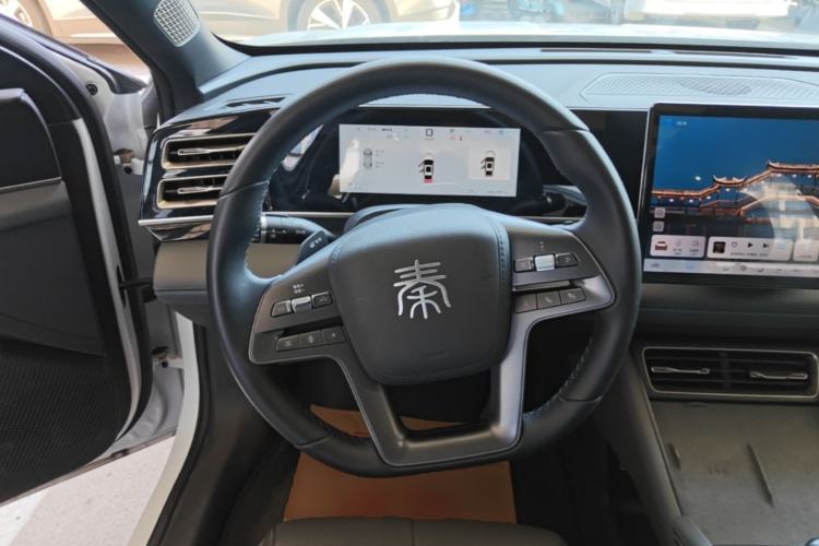 Used BYD Qin L 2025 DM-i Smart Drive 120KM Superior Model Steering Wheel
