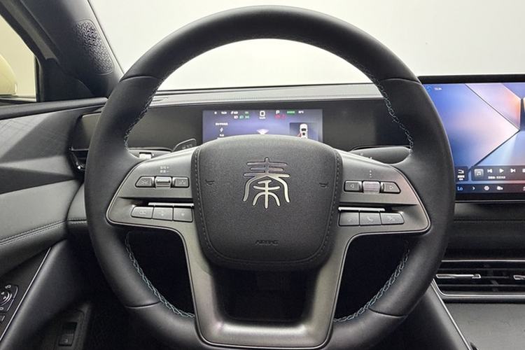 Used BYD Qin L 2025 EV 545KM Beyond Version Steering Wheel