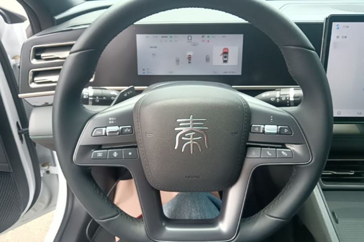Used BYD Qin L 2025 DM-i Smart Drive 80KM Leading Model Steering Wheel