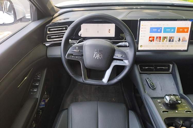 Used BYD Qin L 2025 DM-i Smart Drive 120KM Superior Model Steering Wheel