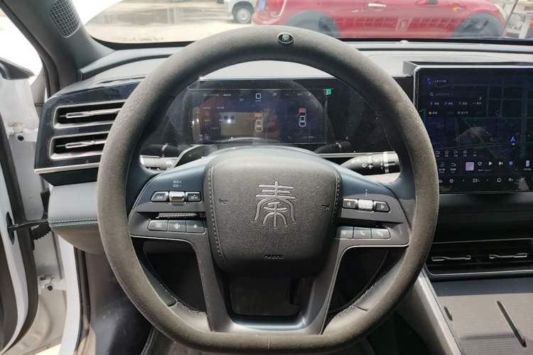 Used BYD Qin L 2025 DM-i Smart Drive 80KM Leading Model Steering Wheel