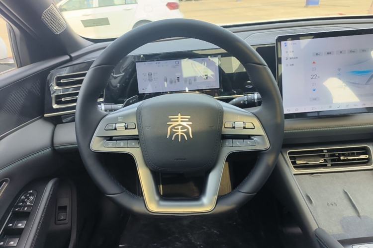 Used BYD Qin L 2025 DM-i Smart Drive 120KM Superior Model Steering Wheel