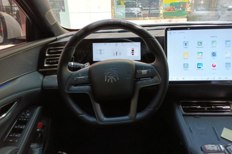 Used BYD Qin L 2025 DM-i Smart Drive 120KM Excellence Model Steering Wheel