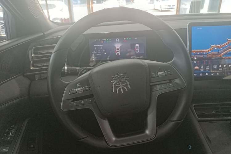 Used BYD Qin L 2025 DM-i Smart Drive 120KM Superior Model Steering Wheel