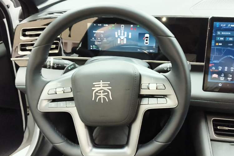 Used BYD Qin L 2025 DM-i Smart Drive 120KM Superior Model Steering Wheel