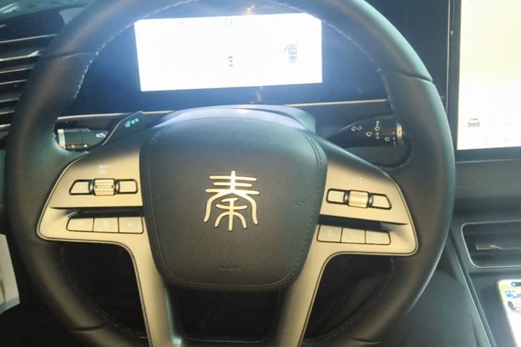 Used BYD Qin L 2025 DM-i Smart Drive 80KM Leading Model Steering Wheel