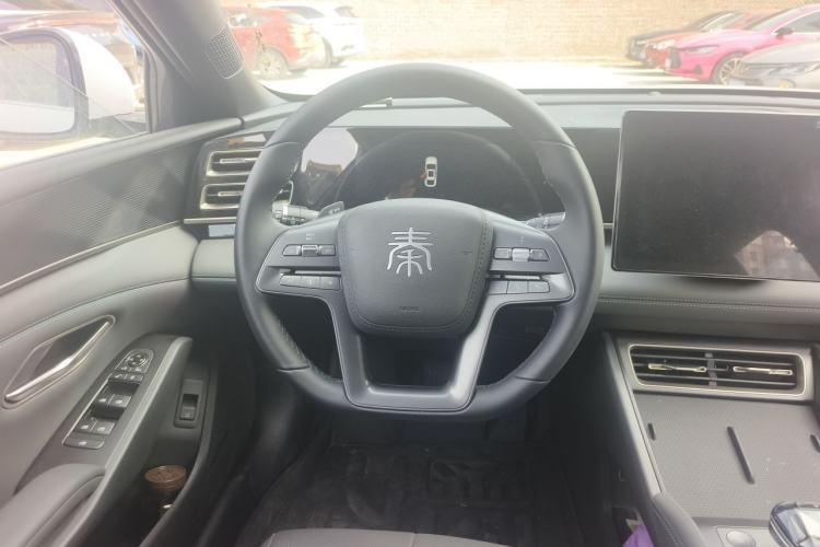 Used BYD Qin L 2025 DM-i Smart Drive 80KM Leading Model Steering Wheel