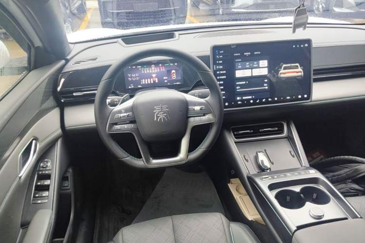 Used BYD Qin L 2025 EV 545KM Cloud Suspension Edition Steering Wheel