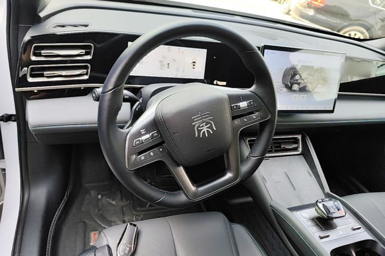Used BYD Qin L 2025 DM-i Smart Drive 120KM Superior Model Steering Wheel