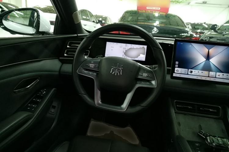 Used BYD Qin L 2025 DM-i Smart Drive 120KM Superior Model Steering Wheel