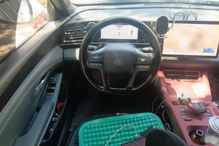 Used BYD Qin L 2025 DM-i Smart Drive 80KM Leading Model Steering Wheel