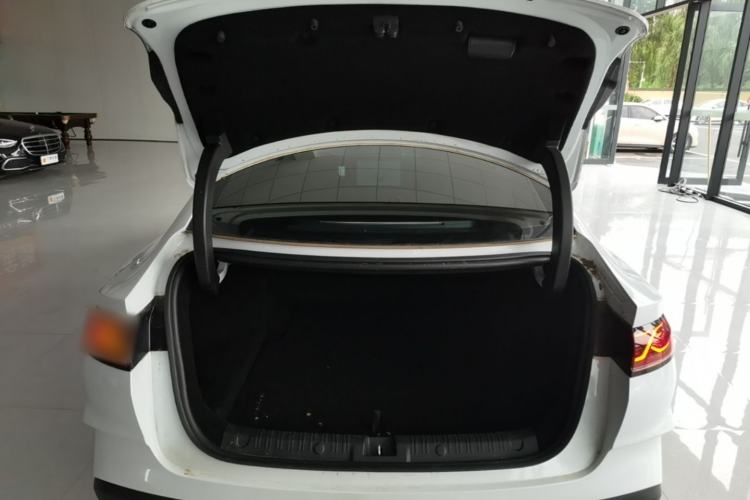 Used BYD Qin L 2025 DM-i Smart Drive 120KM Excellence Model Trunk