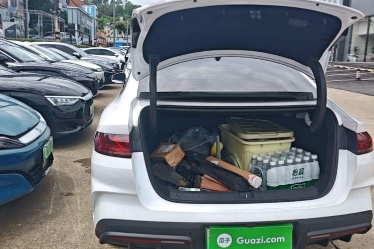 Used BYD Qin L 2025 DM-i Smart Drive 80KM Leading Model Trunk