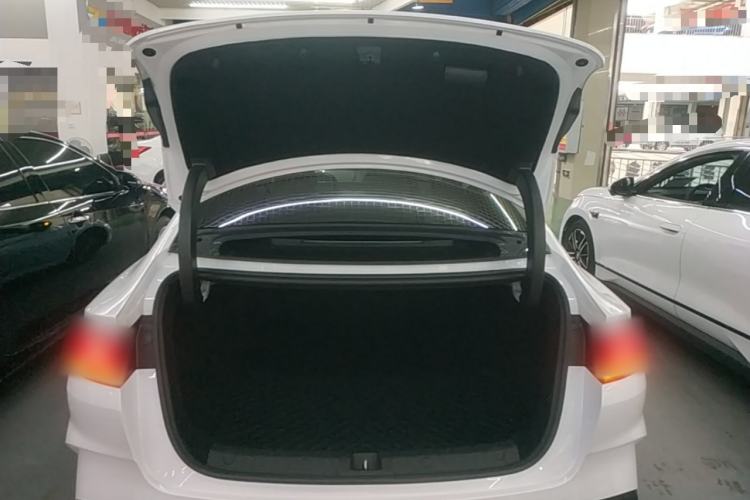 Used BYD Qin L 2025 DM-i Smart Drive 80KM Leading Model Trunk