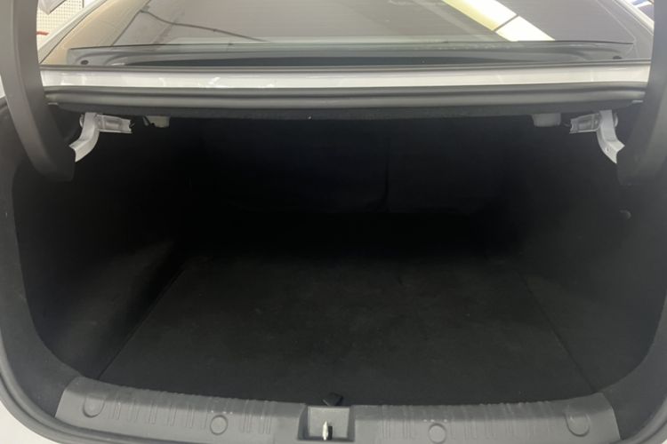 Used BYD Qin L 2025 DM-i Smart Drive 80KM Leading Model Trunk