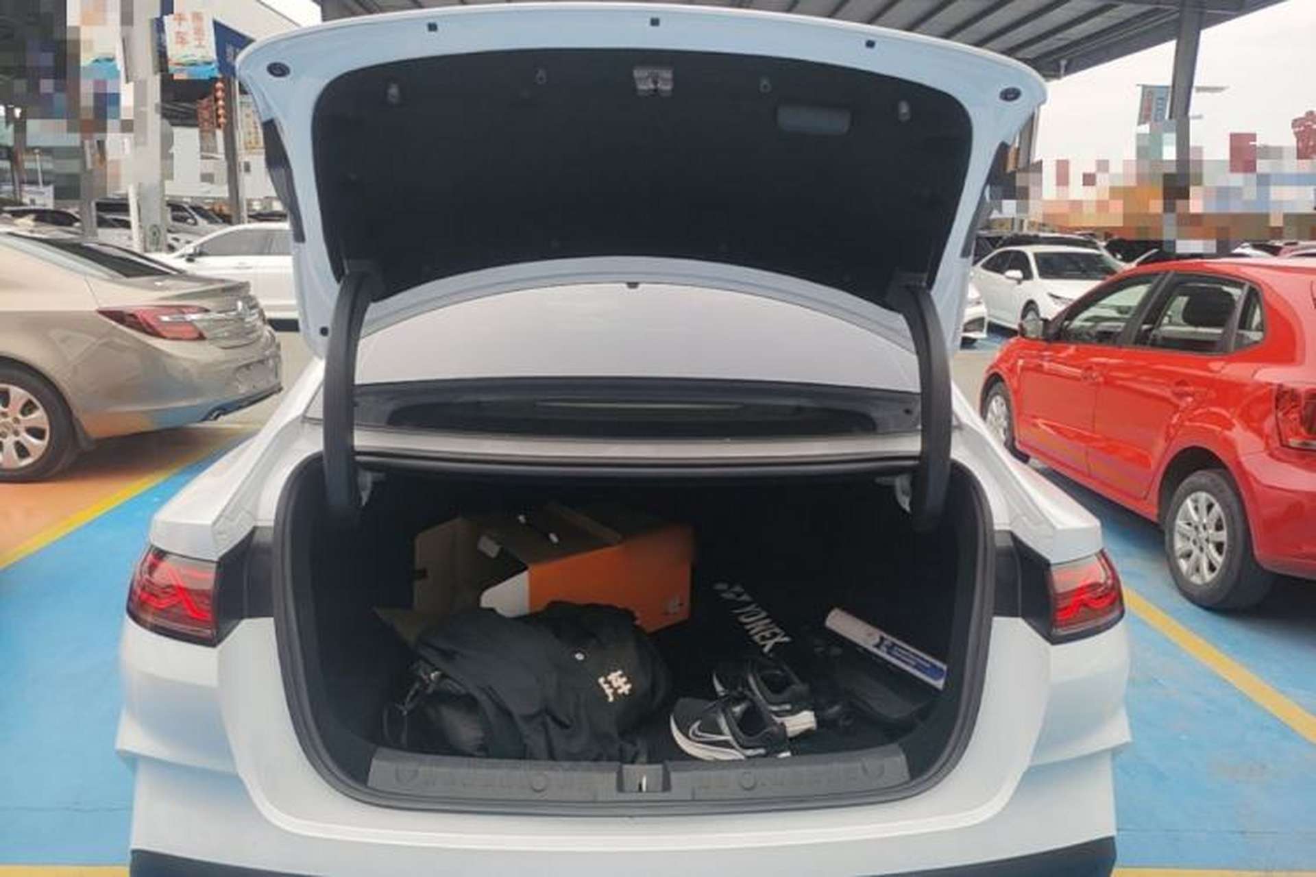 Used BYD Qin L 2025 DM-i Smart Drive 80KM Leading Model Trunk