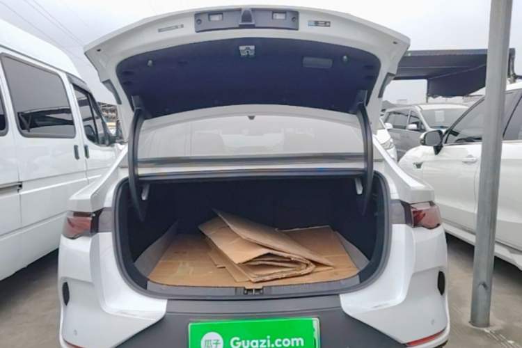 Used BYD Qin L 2025 EV 470KM Leading Edition Trunk