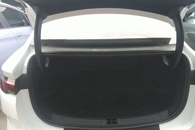 Used BYD Qin L 2025 EV 545KM Cloud Suspension Edition Trunk