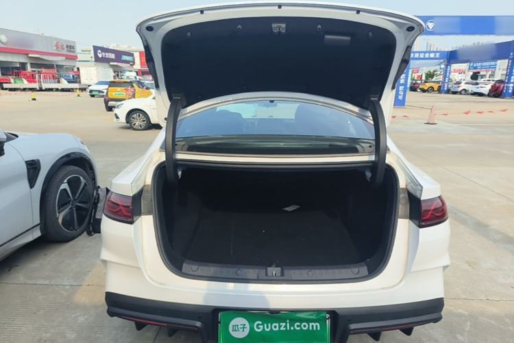 Used BYD Qin L 2025 DM-i Smart Drive 120KM Superior Model Trunk