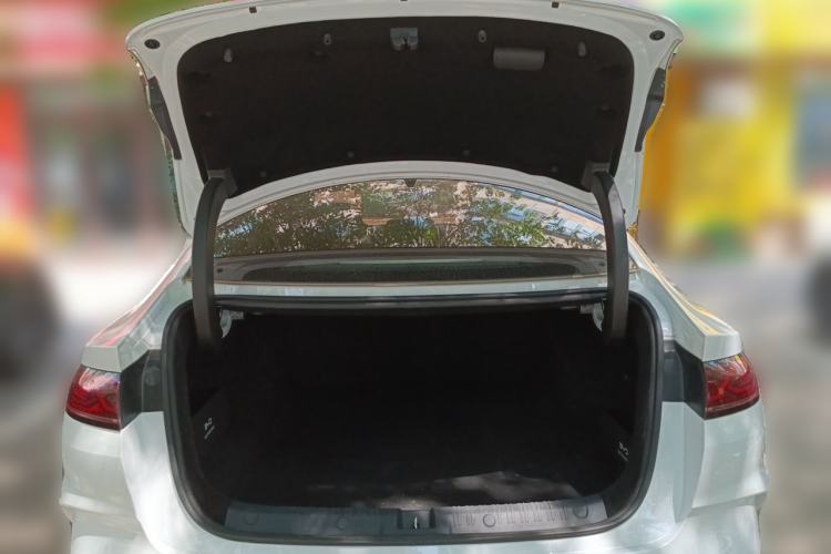 Used BYD Qin L 2025 DM-i Smart Drive 120KM Excellence Model Trunk