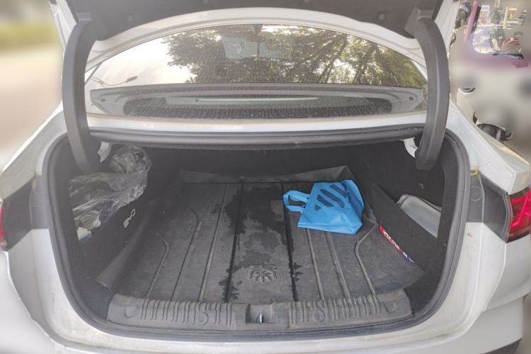 Used BYD Qin L 2025 DM-i Smart Drive 120KM Leading Model Trunk