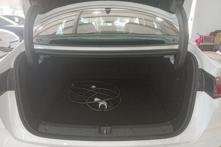 Used BYD Qin L 2025 DM-i Smart Drive 120KM Superior Model Trunk