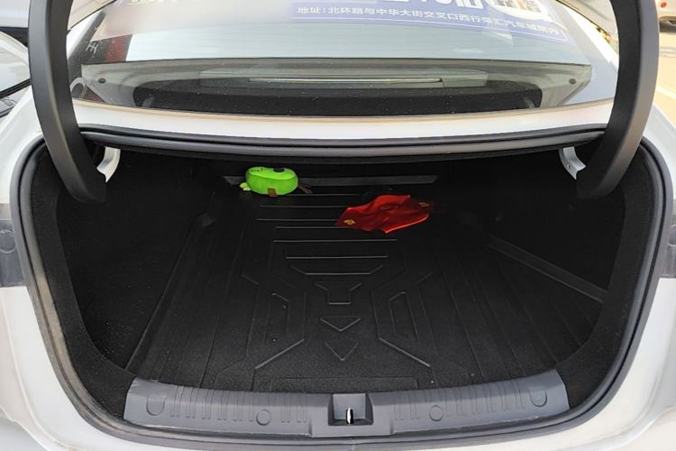 Used BYD Qin L 2025 DM-i Smart Drive 120KM Superior Model Trunk