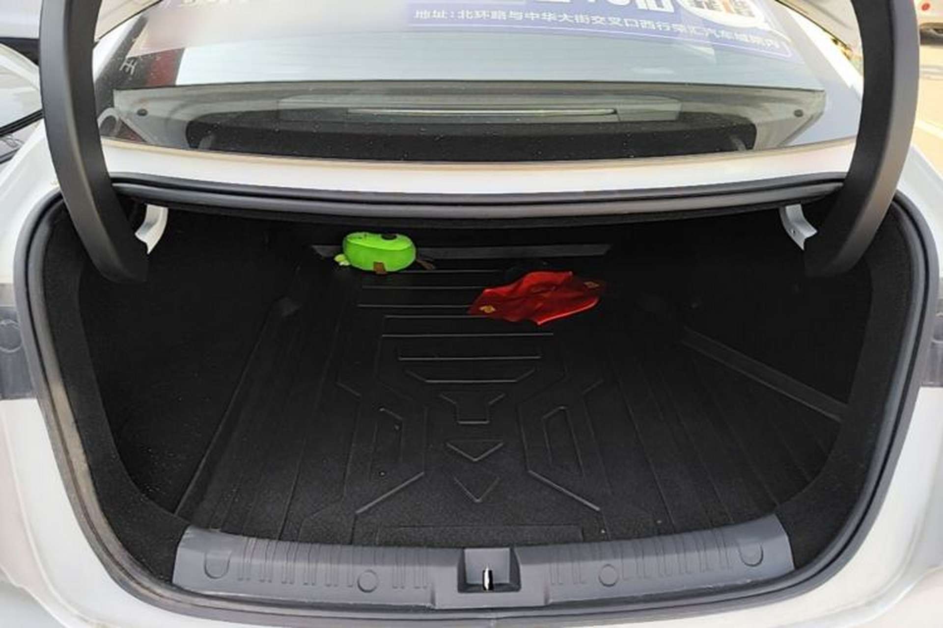 Used BYD Qin L 2025 DM-i Smart Drive 120KM Superior Model Trunk