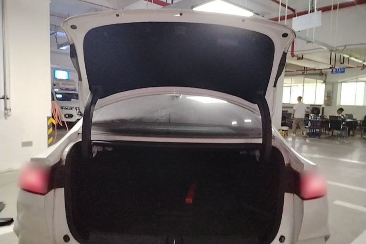 Used BYD Qin L 2025 DM-i Smart Drive 120KM Leading Model Trunk
