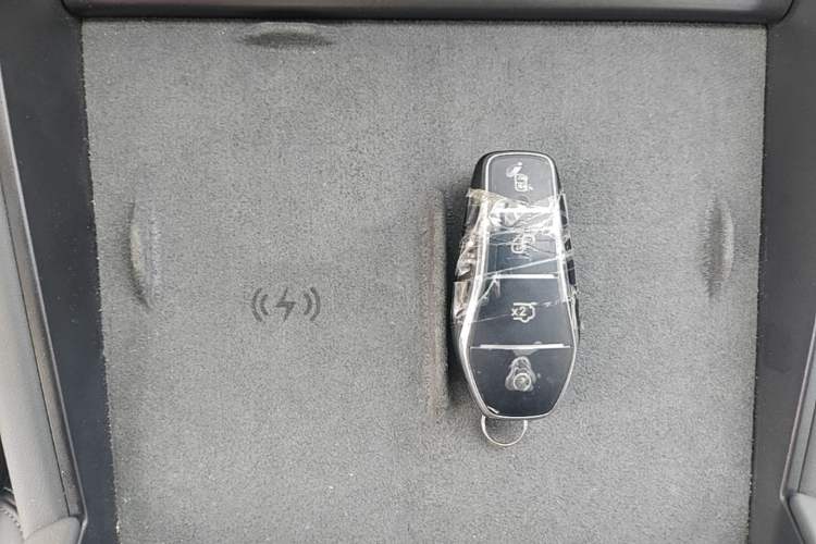 Used BYD Qin L 2025 DM-i Smart Drive 120KM Superior Model Vehicle Key