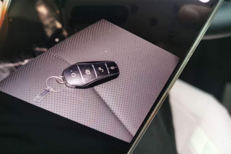 Used BYD Qin L 2025 DM-i Smart Drive 80KM Leading Model Vehicle Key