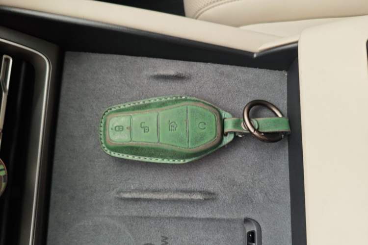 Used BYD Qin L 2025 EV 545KM Excellence Edition Vehicle Key