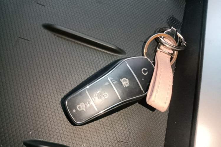 Used BYD Qin L 2025 EV 545KM Beyond Version Vehicle Key