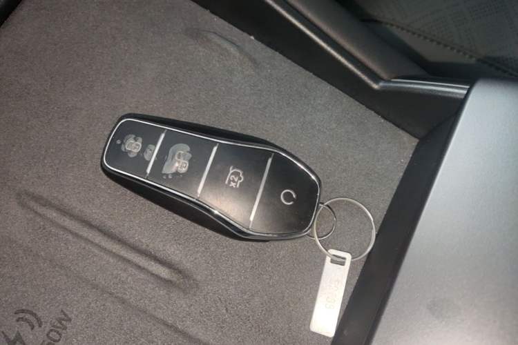 Used BYD Qin L 2025 EV 545KM Excellence Edition Vehicle Key