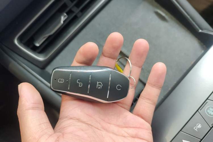 Used BYD Qin L 2025 EV 545KM Excellence Edition Vehicle Key
