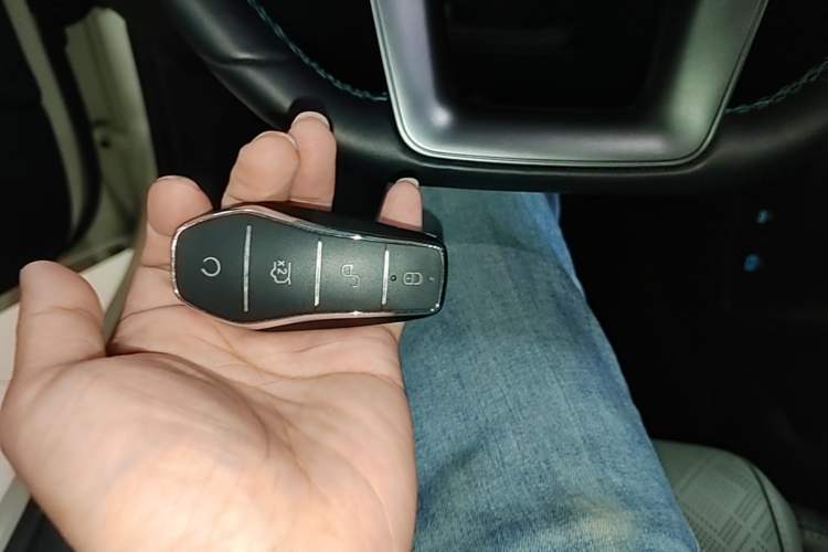 Used BYD Qin L 2025 EV 545KM Excellence Edition Vehicle Key