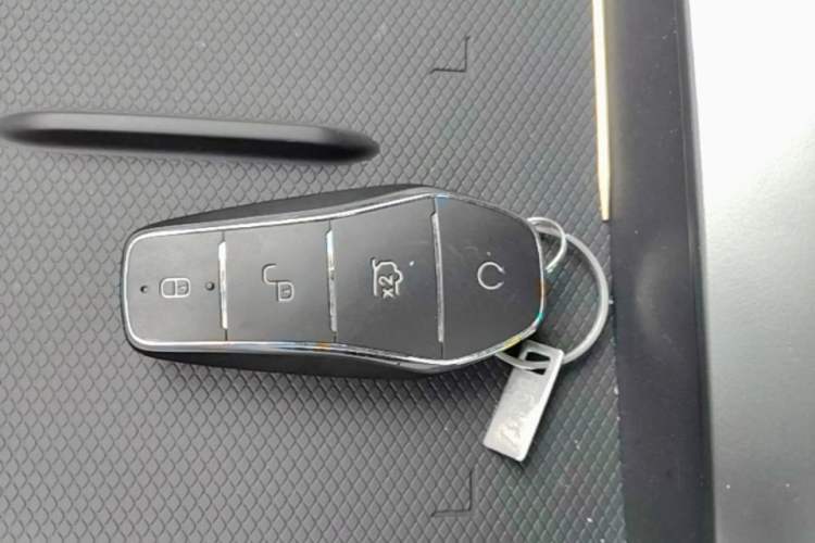 Used BYD Qin L 2025 EV 470KM Leading Edition Vehicle Key