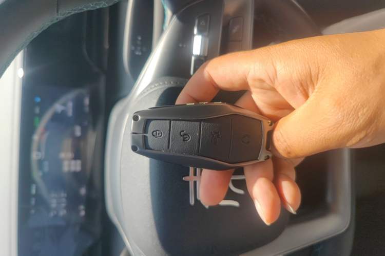 Used BYD Qin L 2025 EV 470KM Leading Edition Vehicle Key