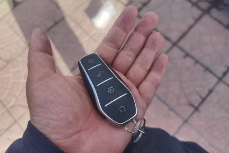 Used BYD Qin L 2025 EV 545KM Beyond Version Vehicle Key