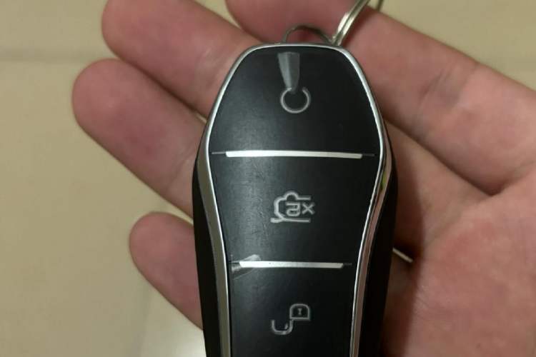 Used BYD Qin L 2025 EV 545KM Beyond Version Vehicle Key