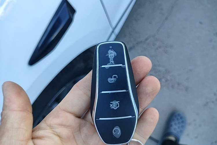 Used BYD Qin L 2025 EV 470KM Leading Edition Vehicle Key