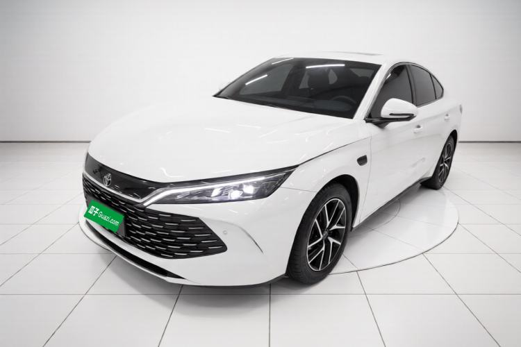 BYD Qin L 2025 DM-i Smart Drive 120KM Leading Model